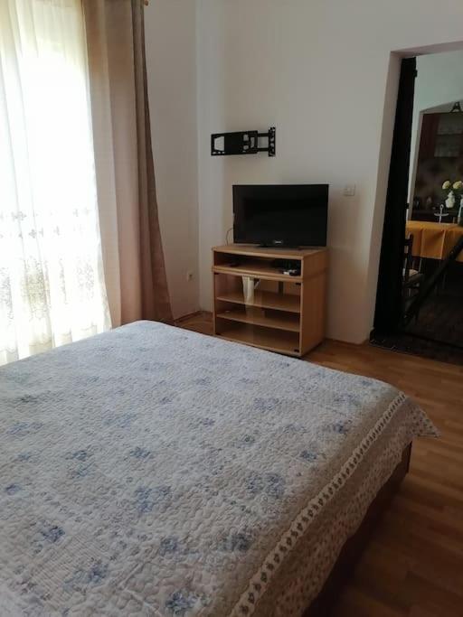 Apartments Vedrana Razanj Luaran gambar