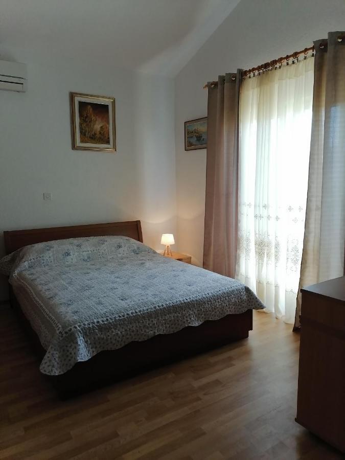 Apartments Vedrana Razanj Luaran gambar
